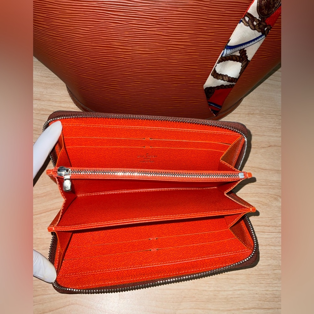 ✅AUTHENTIC LARGEBAG+ZIP WALLET LOUIS VUITTON - Picture 3 of 15